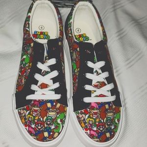 COPY - NWT GroundUp Super Mario kids shoes size 6